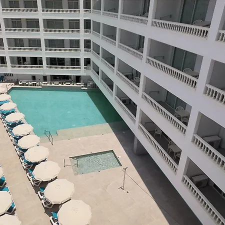 酒店 Bluesea Lagos De Cesar 圣地亚哥港